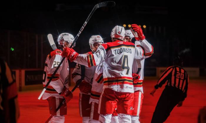 54976963984 b64893ca74 k